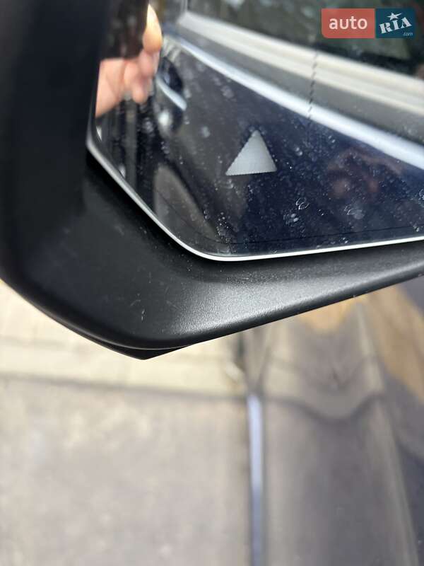 Минивэн Mercedes-Benz V-Class 2018 в Киеве фото 76 Минивэн Mercedes-Benz V-Class 2018 в Киеве