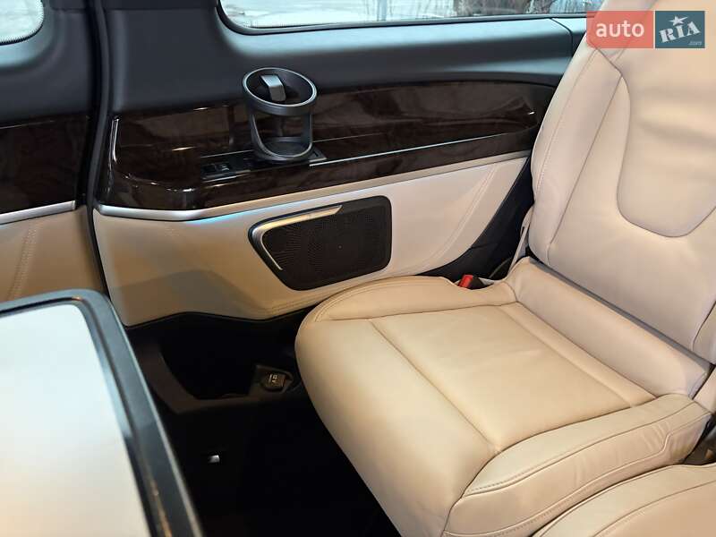 Минивэн Mercedes-Benz V-Class 2018 в Киеве фото 82 Минивэн Mercedes-Benz V-Class 2018 в Киеве