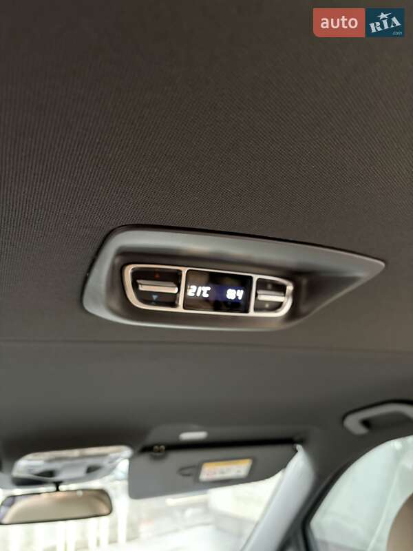 Минивэн Mercedes-Benz V-Class 2018 в Киеве фото 108 Минивэн Mercedes-Benz V-Class 2018 в Киеве