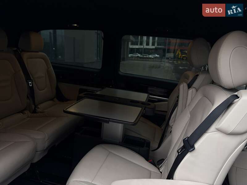 Минивэн Mercedes-Benz V-Class 2018 в Киеве фото 140 Минивэн Mercedes-Benz V-Class 2018 в Киеве
