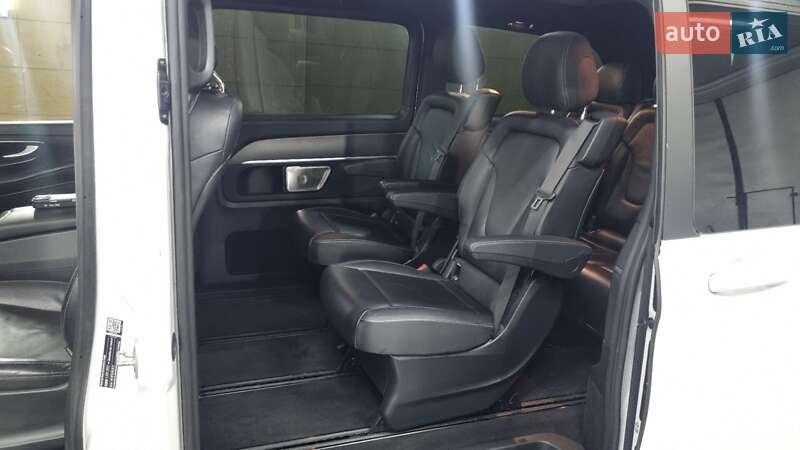 Минивэн Mercedes-Benz V-Class 2019 в Черновцах