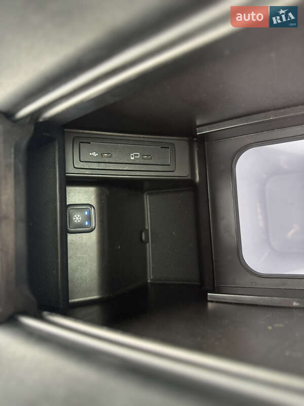 Мінівен Mercedes-Benz V-Class 2020 в Рівному фото 99 Мінівен Mercedes-Benz V-Class 2020 в Рівному