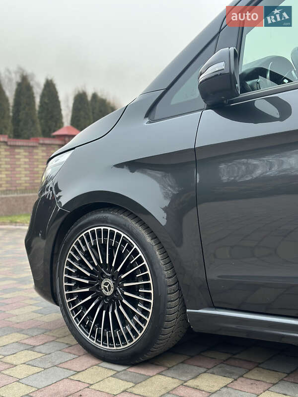 Мінівен Mercedes-Benz V-Class 2021 в Рівному