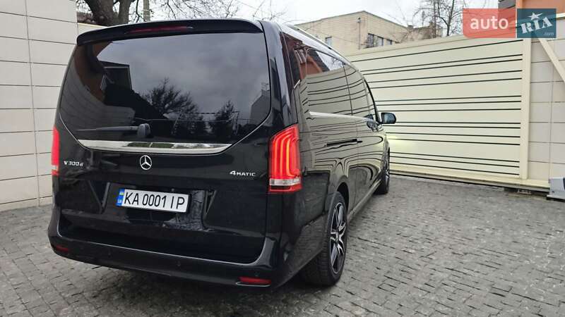 Мінівен Mercedes-Benz V-Class 2023 в Києві
