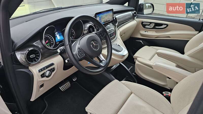 Мінівен Mercedes-Benz V-Class 2023 в Києві