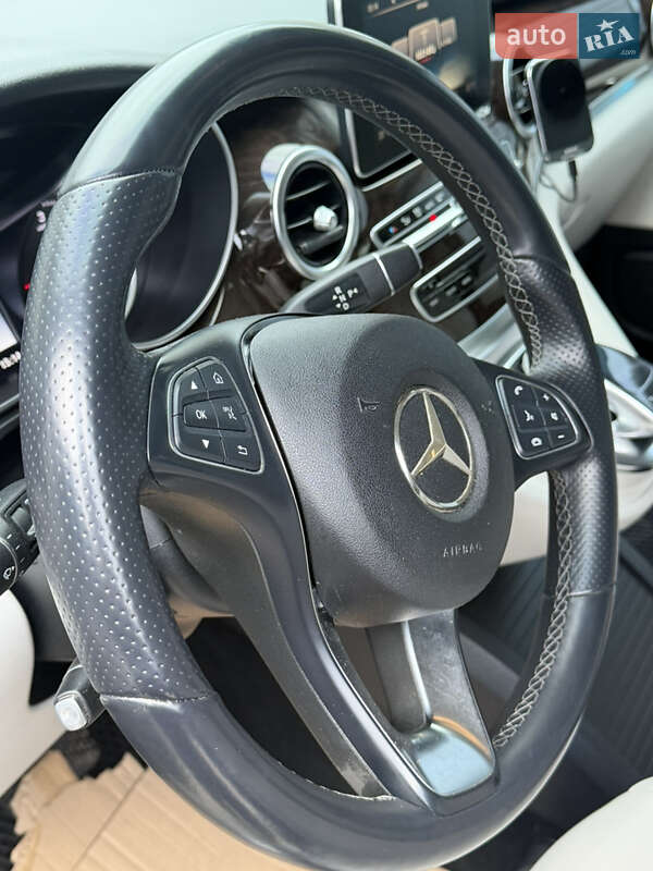 Мінівен Mercedes-Benz V-Class 2016 в Вінниці фото 24 Мінівен Mercedes-Benz V-Class 2016 в Вінниці