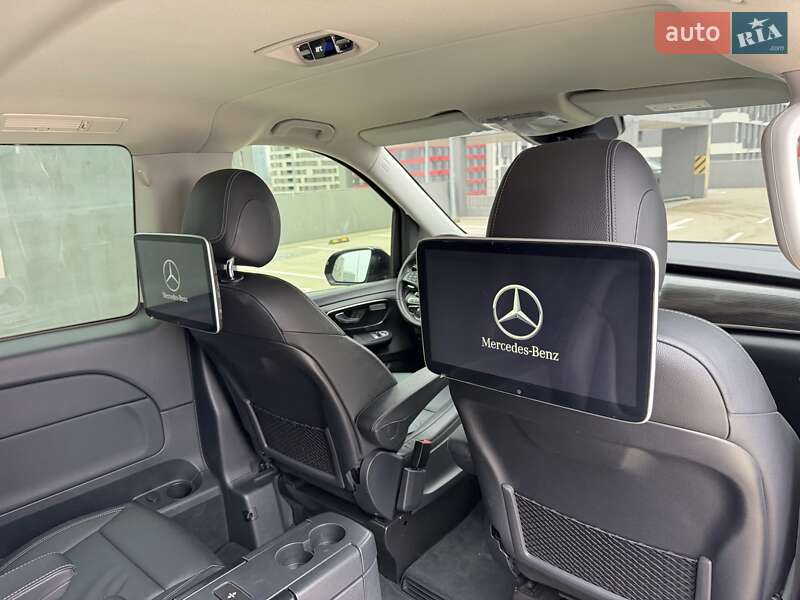 Минивэн Mercedes-Benz V-Class 2021 в Киеве