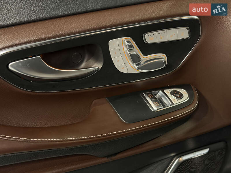 Мінівен Mercedes-Benz V-Class 2017 в Одесі