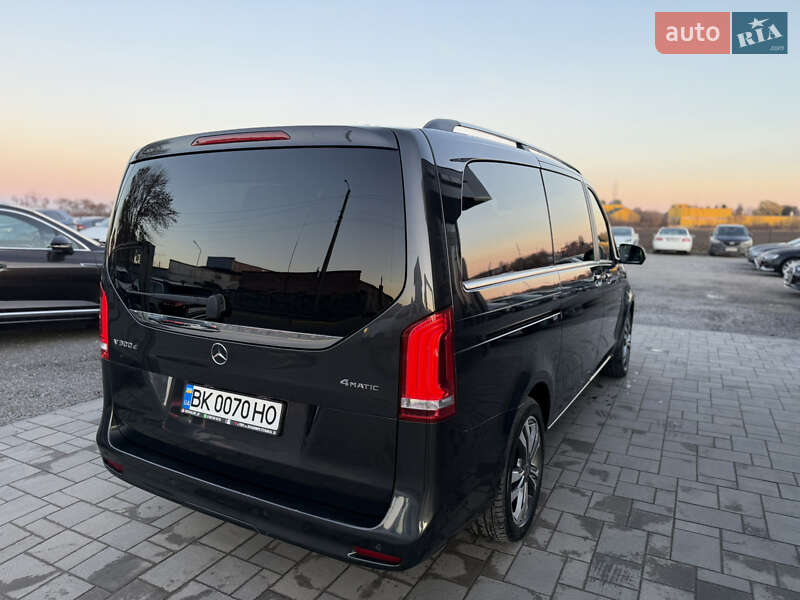 Мінівен Mercedes-Benz V-Class 2021 в Рівному