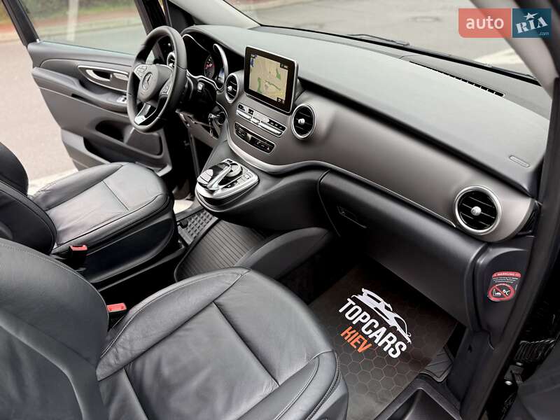 Минивэн Mercedes-Benz V-Class 2016 в Киеве