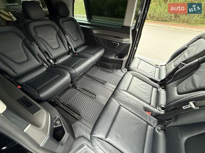 Минивэн Mercedes-Benz V-Class 2016 в Киеве