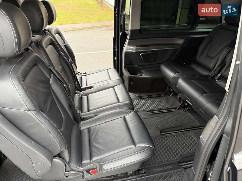 Минивэн Mercedes-Benz V-Class 2016 в Киеве