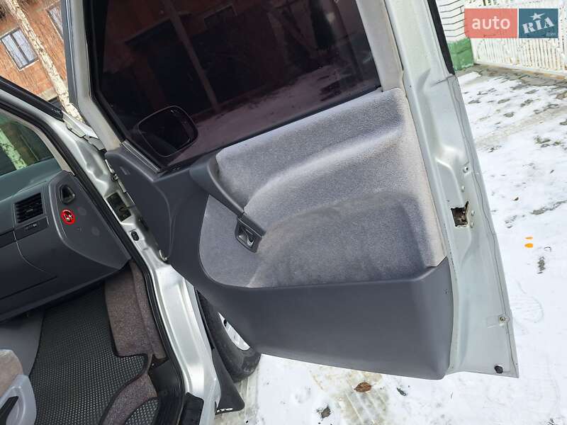 Минивэн Mercedes-Benz V-Class 1999 в Черновцах