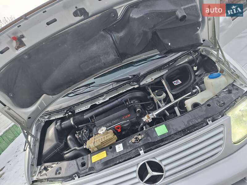 Минивэн Mercedes-Benz V-Class 1999 в Черновцах