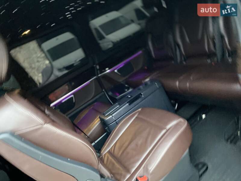 Минивэн Mercedes-Benz V-Class 2014 в Мукачево