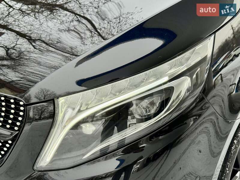 Мінівен Mercedes-Benz V-Class 2020 в Дніпрі