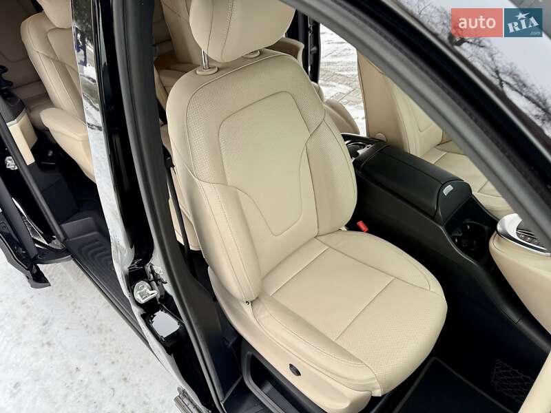Мінівен Mercedes-Benz V-Class 2020 в Дніпрі