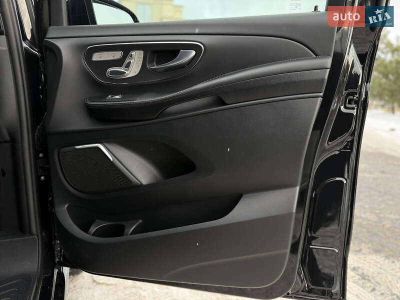 Минивэн Mercedes-Benz V-Class 2022 в Львове