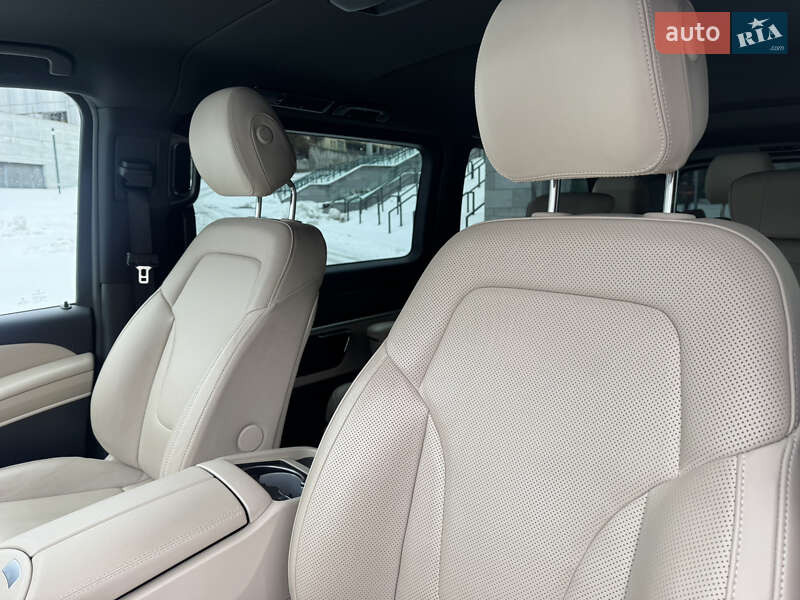 Мінівен Mercedes-Benz V-Class 2022 в Києві