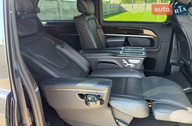 Минивэн Mercedes-Benz V-Class 2022 в Коломые