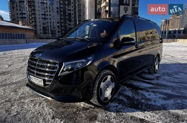 Мінівен Mercedes-Benz V-Class 2016 в Києві