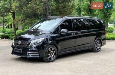 Минивэн Mercedes-Benz V-Class 2023 в Киеве
