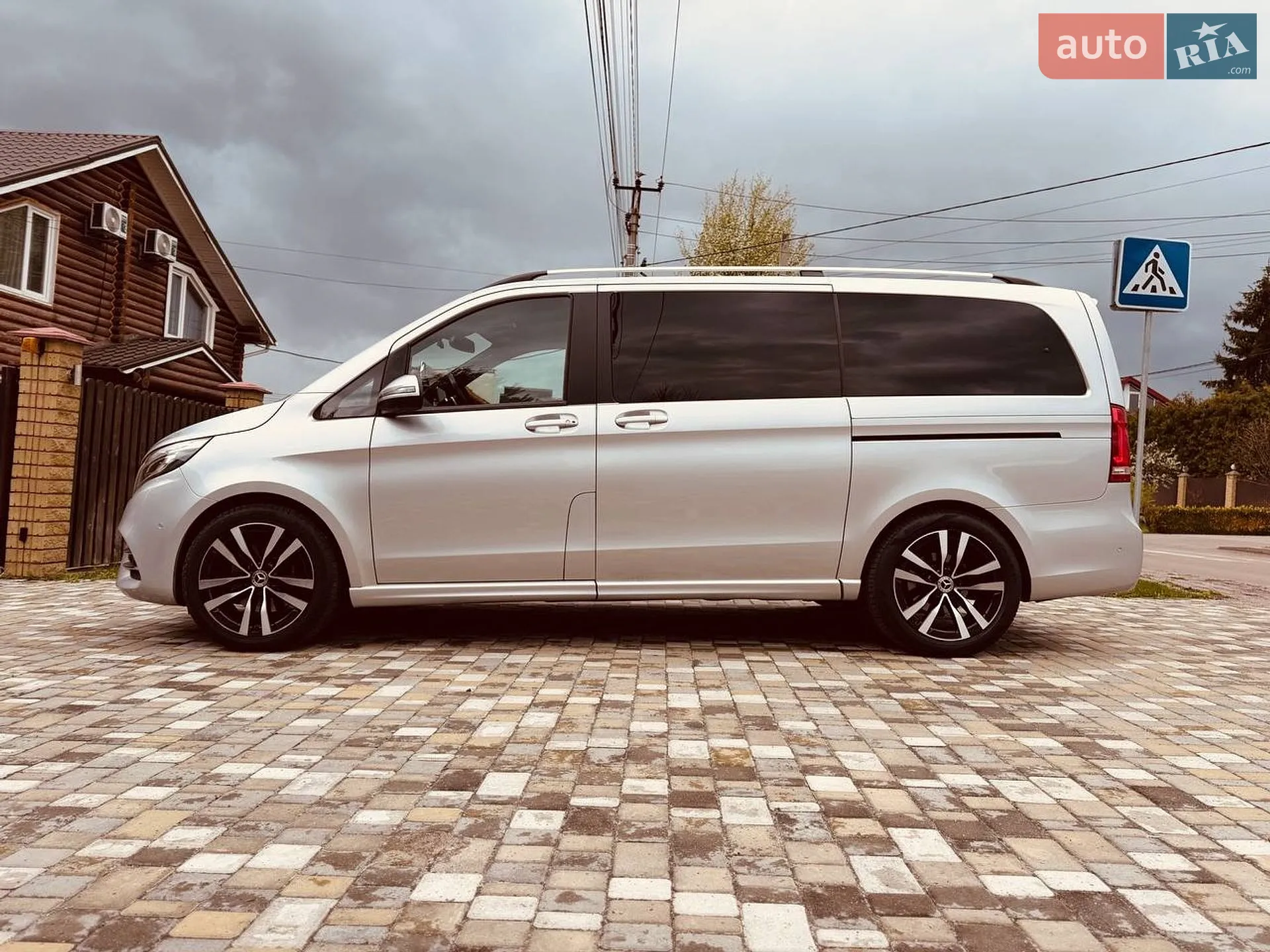 Mercedes-Benz V-Class 2019
