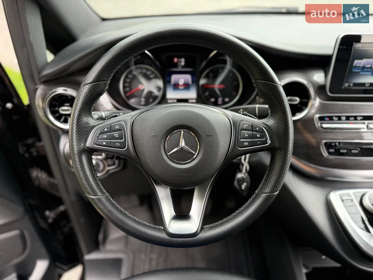 2019 Mercedes-Benz V-klasse - мініатюра 24