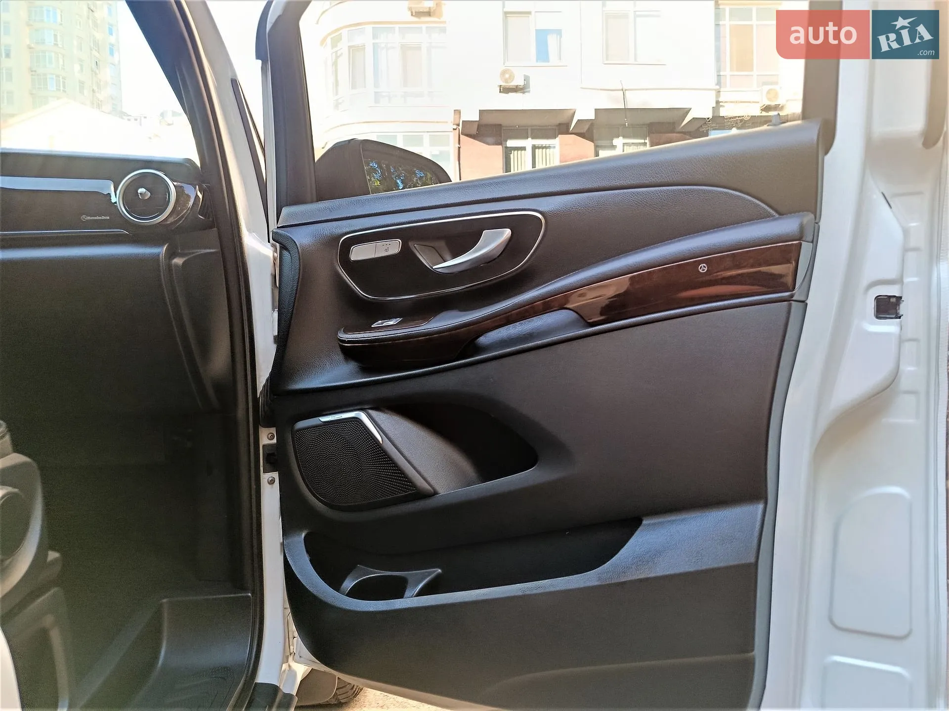 2015 Mercedes-Benz V-klasse - мініатюра 45