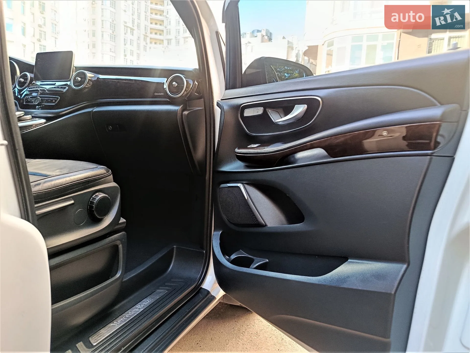 2015 Mercedes-Benz V-klasse - мініатюра 46