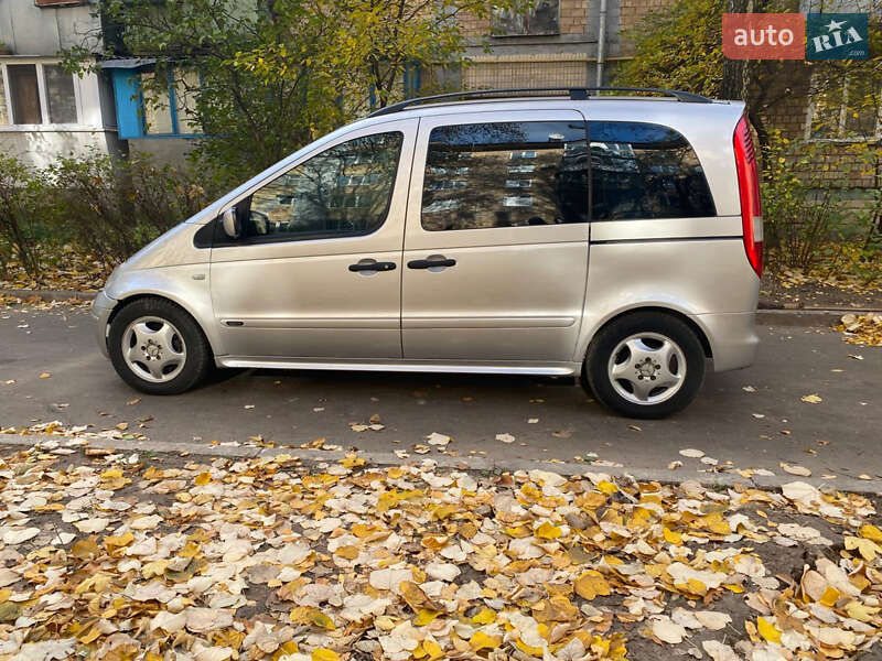 Минивэн Mercedes-Benz Vaneo 2002 в Киеве