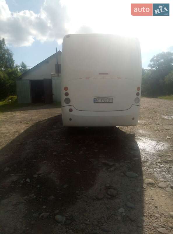 Приміський автобус Mercedes-Benz Vario 2002 в Богородчанах