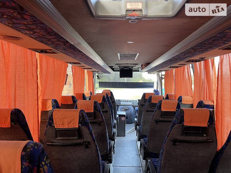 Туристический / Междугородний автобус Mercedes-Benz Vario 2002 в Киеве