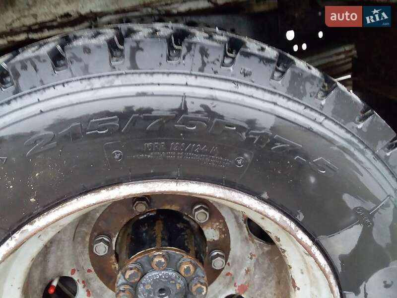 Вантажний фургон Mercedes-Benz Vario 1997 в Тячеві