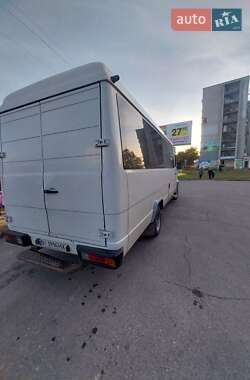 Туристический / Междугородний автобус Mercedes-Benz Vario 1999 в 