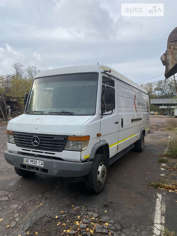 Грузовой фургон Mercedes-Benz Vario 2005 в 