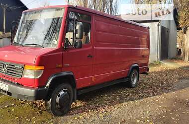 Вантажний фургон Mercedes-Benz Vario 2012 в Чернівцях