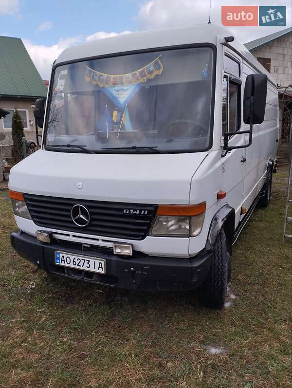 Вантажний фургон Mercedes-Benz Vario 1997 в Тячеві