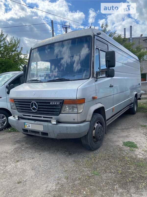 Вантажний фургон Mercedes-Benz Vario 2000 в Смілі