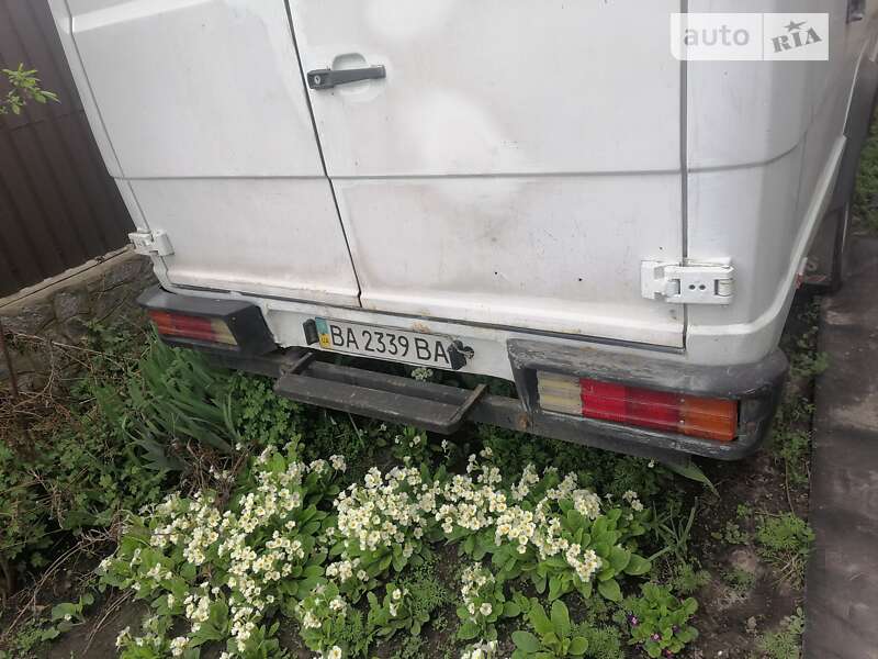 Туристичний / Міжміський автобус Mercedes-Benz Vario 1999 в Світловодську