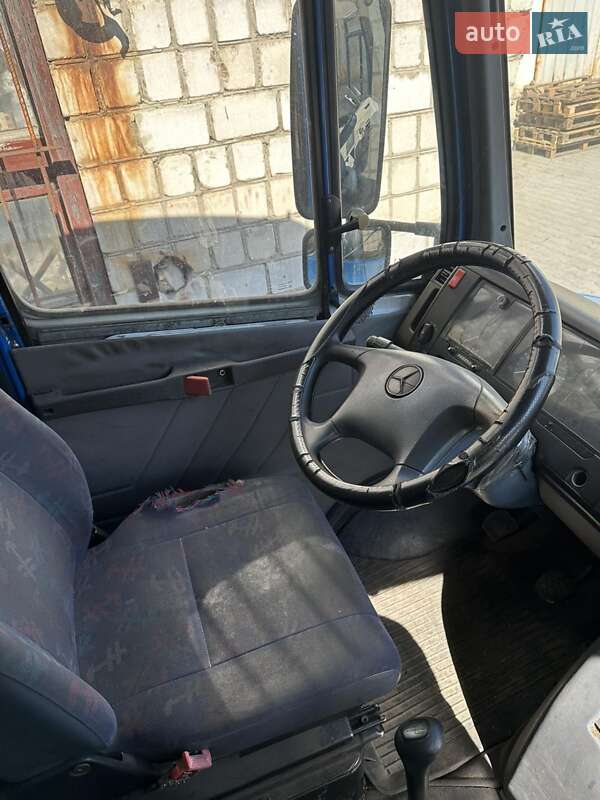 Вантажний фургон Mercedes-Benz Vario 1999 в Львові