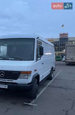 Вантажний фургон Mercedes-Benz Vario 2002 в Рівному