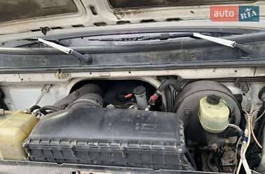 Грузовой фургон Mercedes-Benz Vario 1999 в 