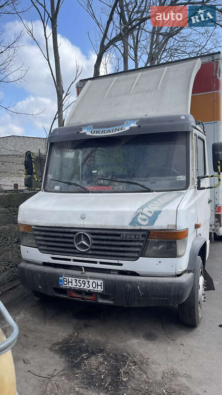 Грузовой фургон Mercedes-Benz Vario 1997 в 