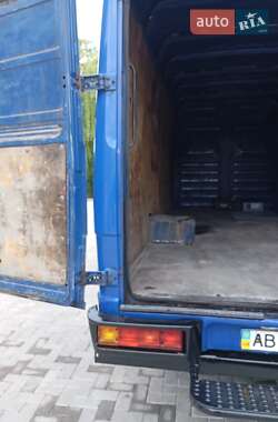Вантажний фургон Mercedes-Benz Vario 2005 в 