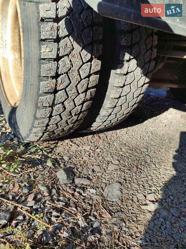 Грузовой фургон Mercedes-Benz Vario 1998 в Львове