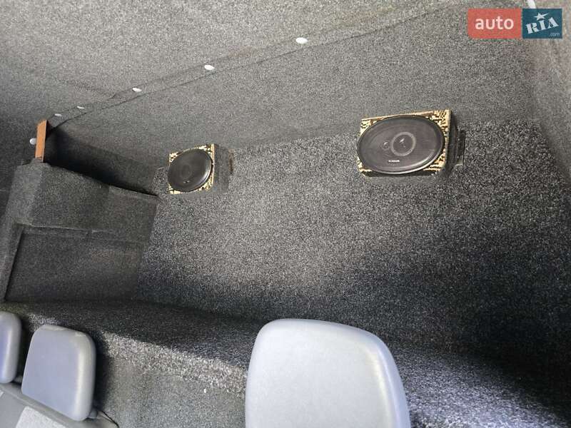 Вантажний фургон Mercedes-Benz Vario 1997 в Підволочиську