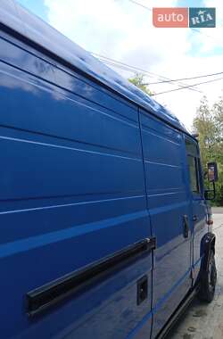 Вантажний фургон Mercedes-Benz Vario 2005 в 