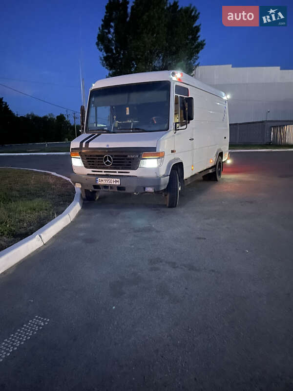 Mercedes-Benz Vario 2000