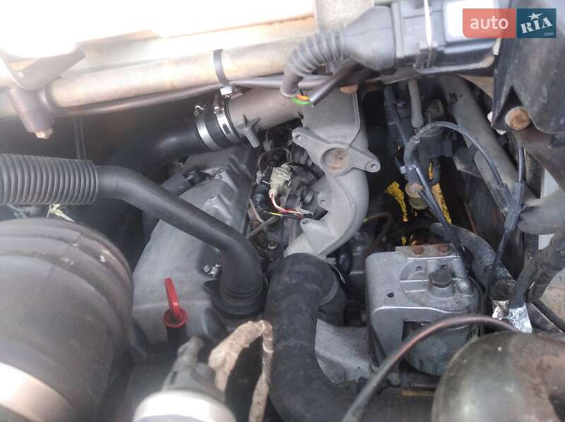 Грузовой фургон Mercedes-Benz Vario 1997 в Черновцах